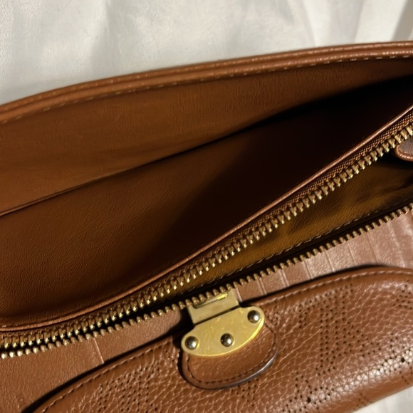Louis Vuitton 2009 Leather Mahina Brown Amelia International Wallet - Picture 11 of 13